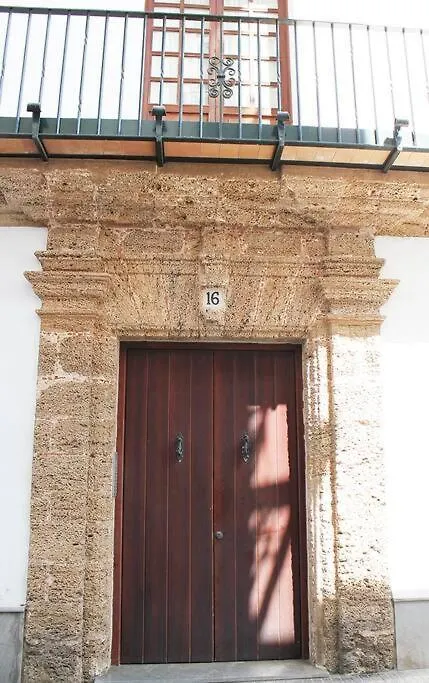 Fancy Apartment In A Historic House, Chiclana City Center By C. Dreams Chiclana de la Frontera
